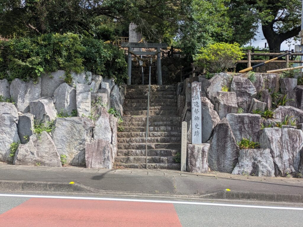 神社の外側